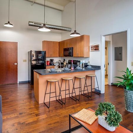 Ferienwohnung Ny Style Centric Loft With King Bed By Park Ave Rochester Exterior foto