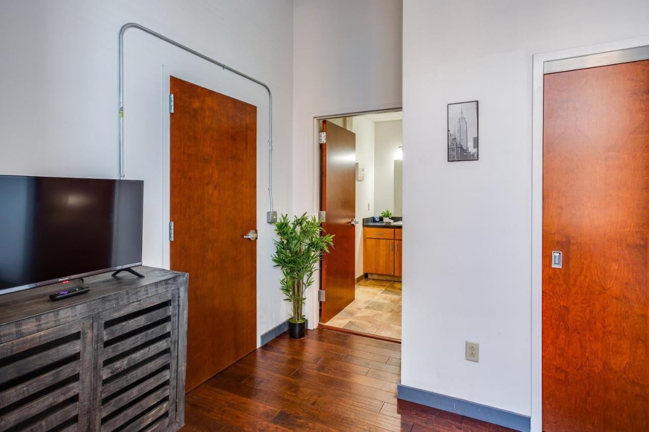 Ferienwohnung Ny Style Centric Loft With King Bed By Park Ave Rochester Exterior foto